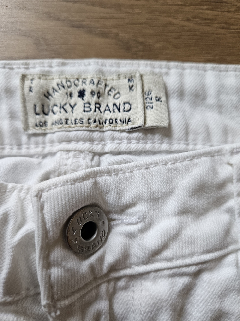 Lucky Brand Vintage White Lolita Relaxed Lightweight Bootcut Jeans - 2/26 - Picture 2 of 7